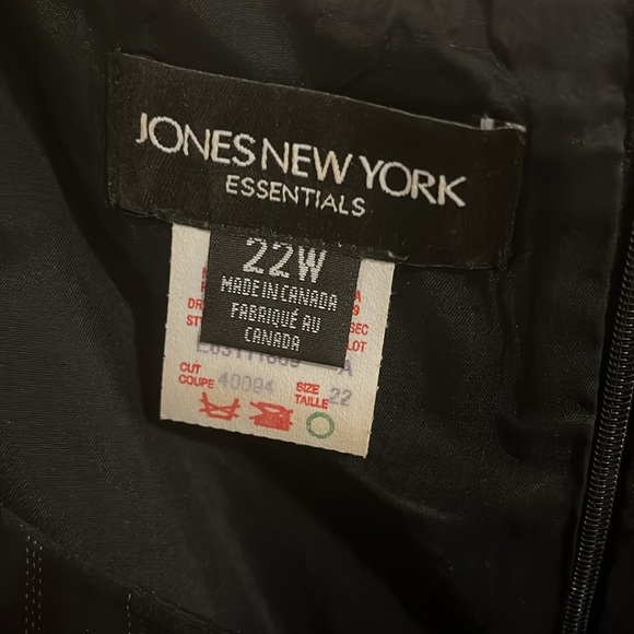 Plus size dress and blazer set - Picture 5 of 9